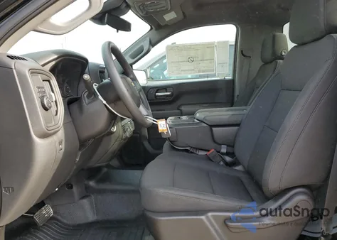 2025 Chevrolet Silverado C1500 z USA, uszkodzony, nr VIN 3GCNAAEK7SG165609